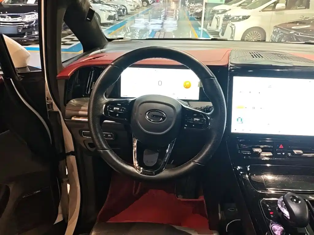 GAC Motor Trumpchi M8 2023 — фото 11