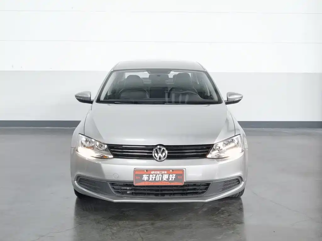 Volkswagen Sagitar 2014