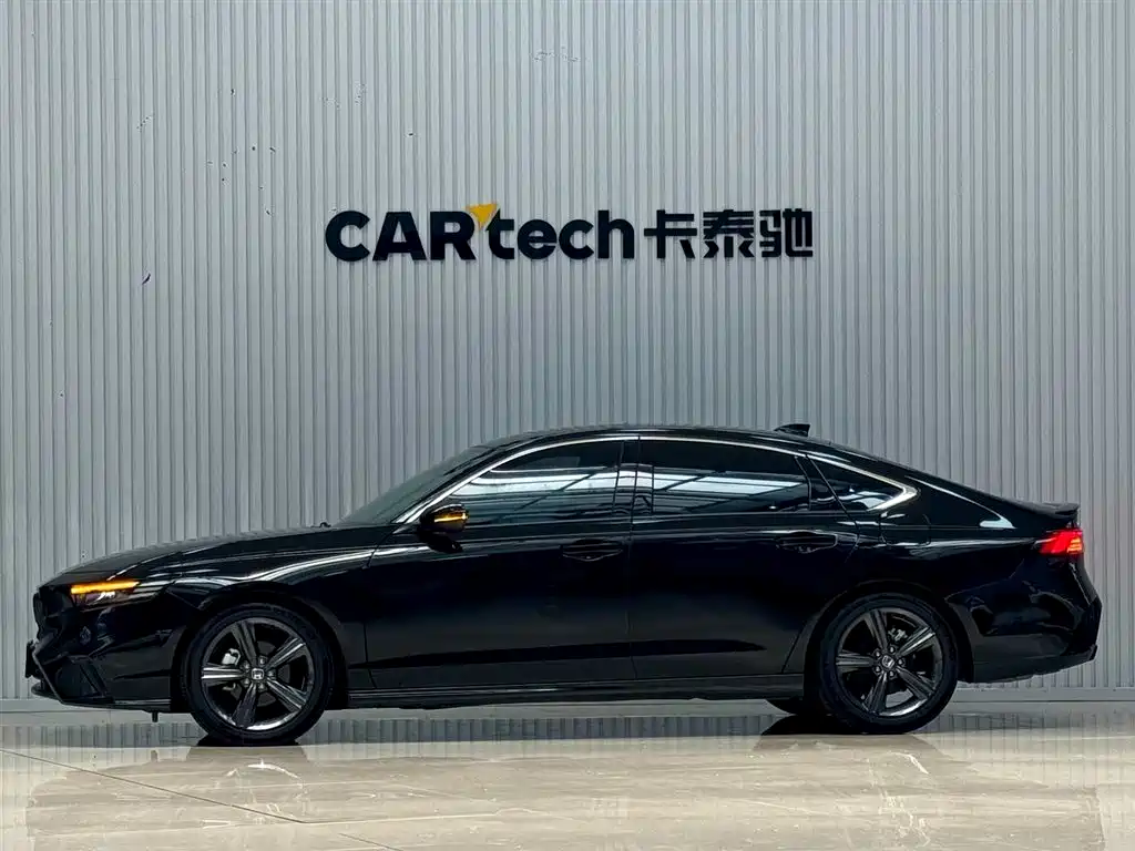 Honda Inspire 2025 — фото 8