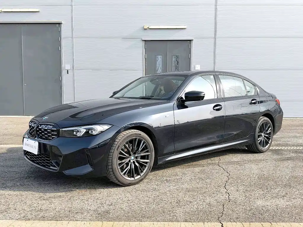 BMW 3 Series 2025 — фото 1