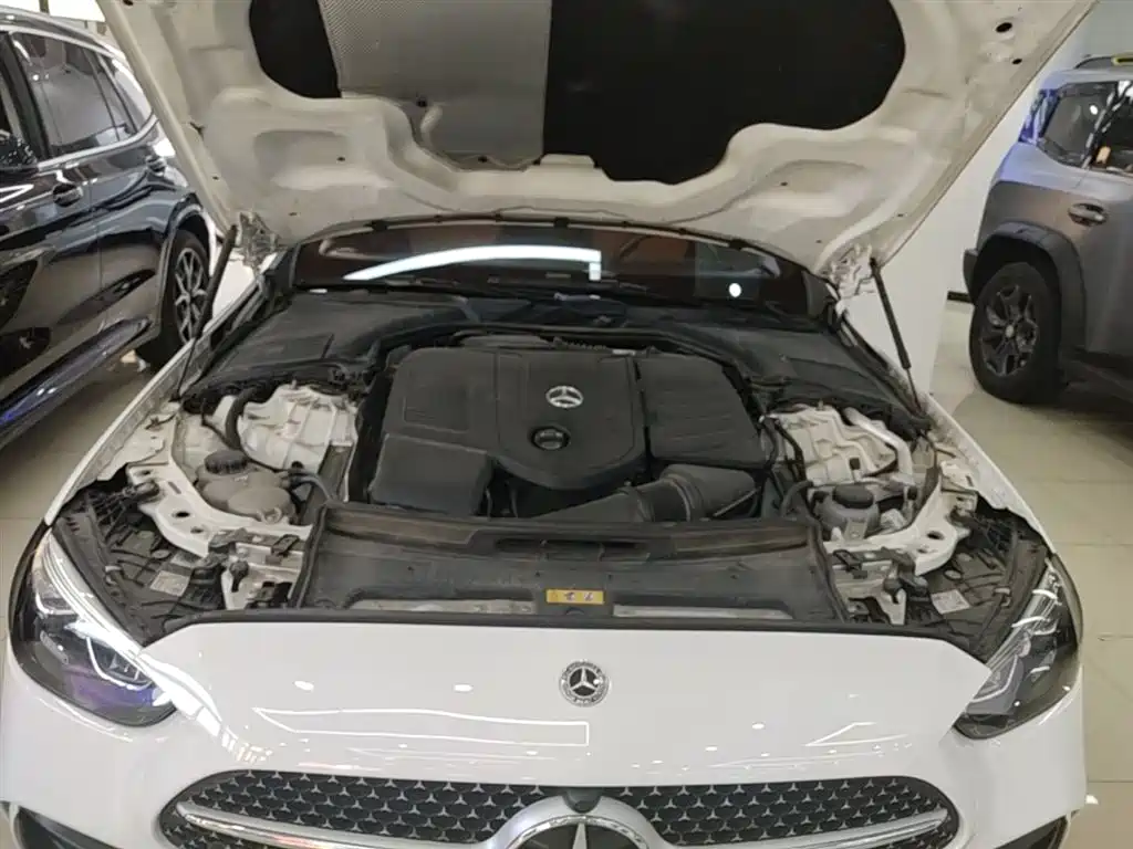 Mercedes-Benz C-Class 2023 — фото 20