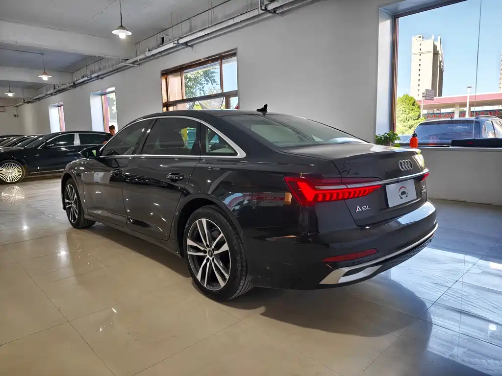 Audi A6L 2023 — фото 4