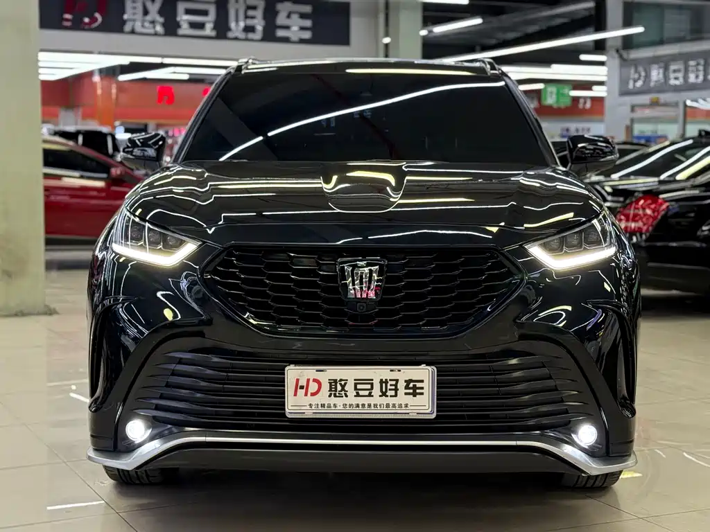 Toyota Crown Kluger 2025 — фото 19