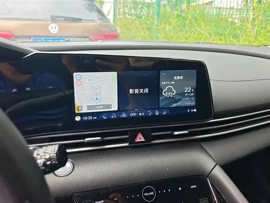 Hyundai Elantra 2022 — фото 13