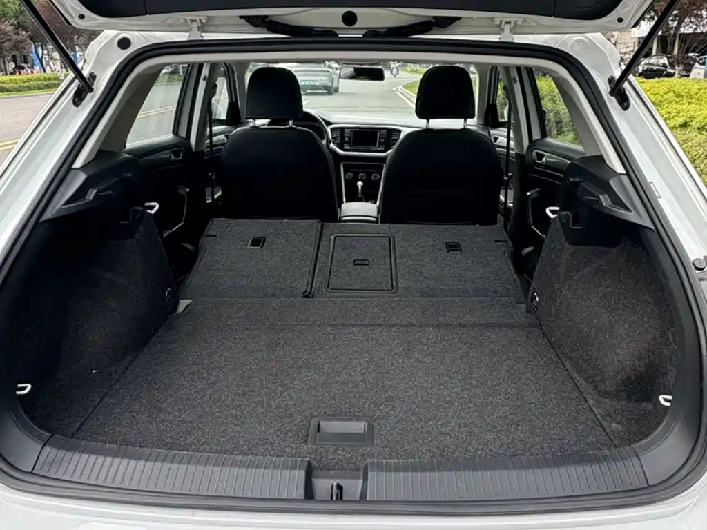 Volkswagen T-Roc 2020 — фото 4