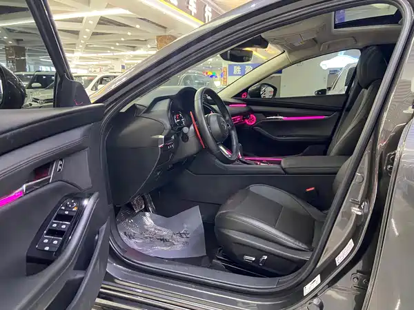 Mazda 3 Axela 2022