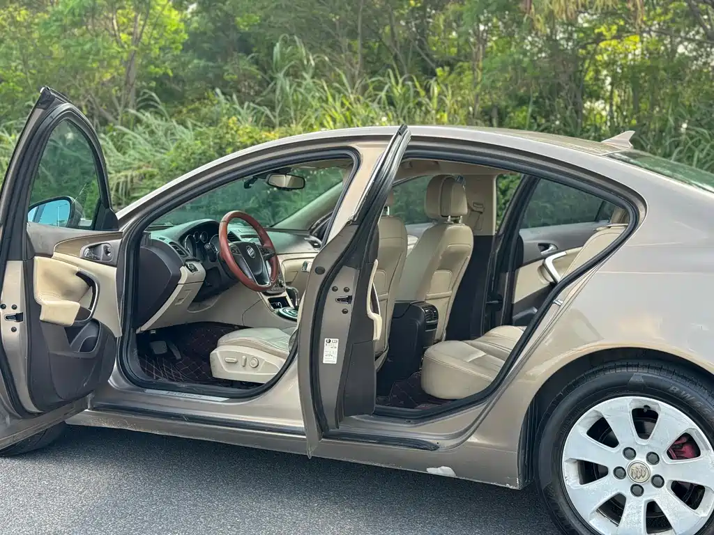 Buick Regal 2012 — фото 27