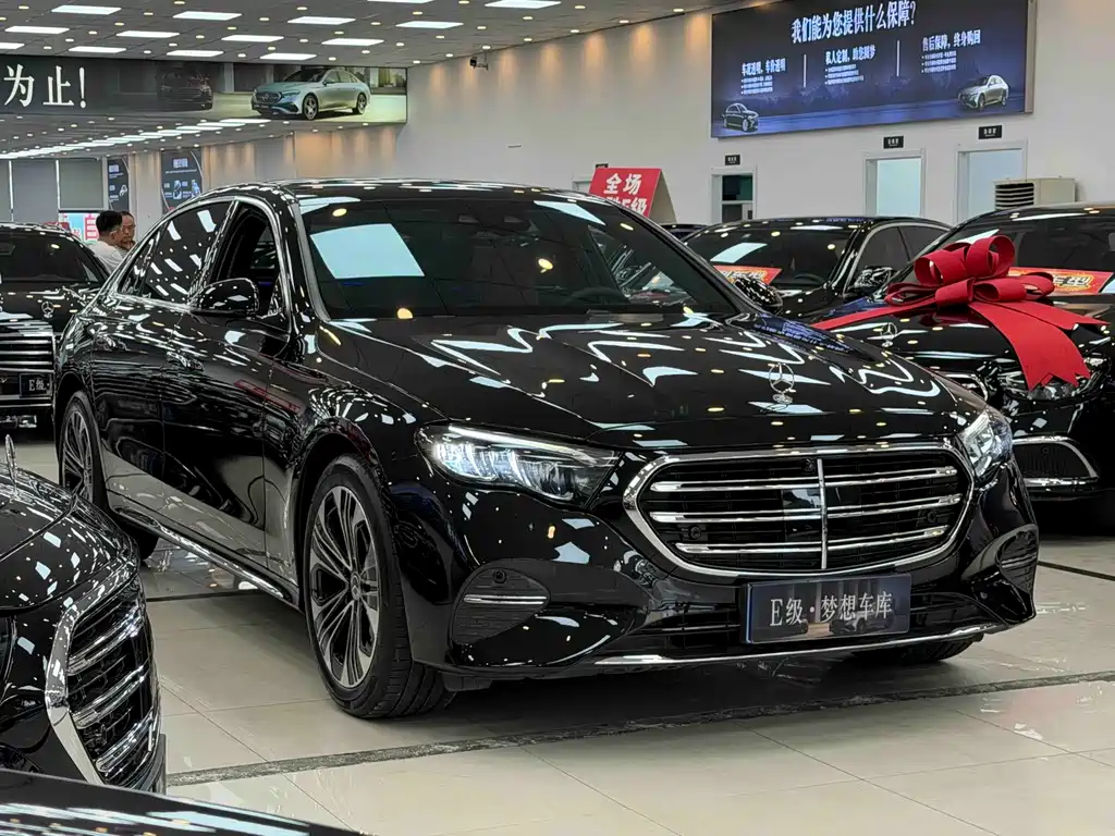 Mercedes-Benz E-Class 2025