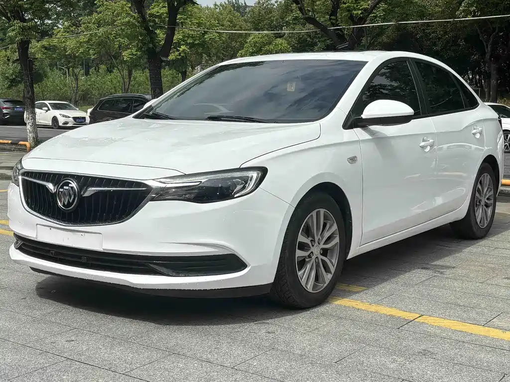 Buick Excelle 2020 — фото 1