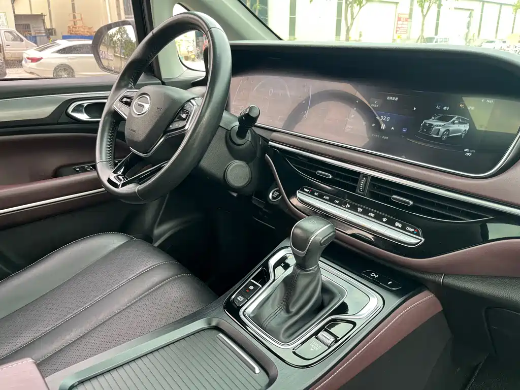 GAC Motor Trumpchi M6 2021 — фото 26
