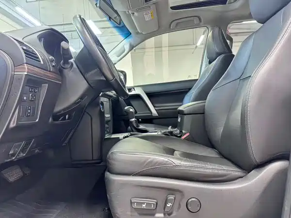 Toyota Prado 2019
