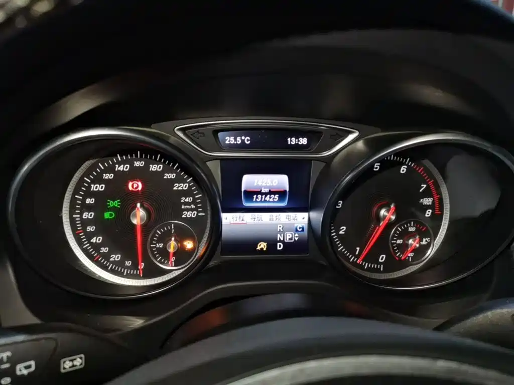 Mercedes-Benz GLA 2018 — фото 12