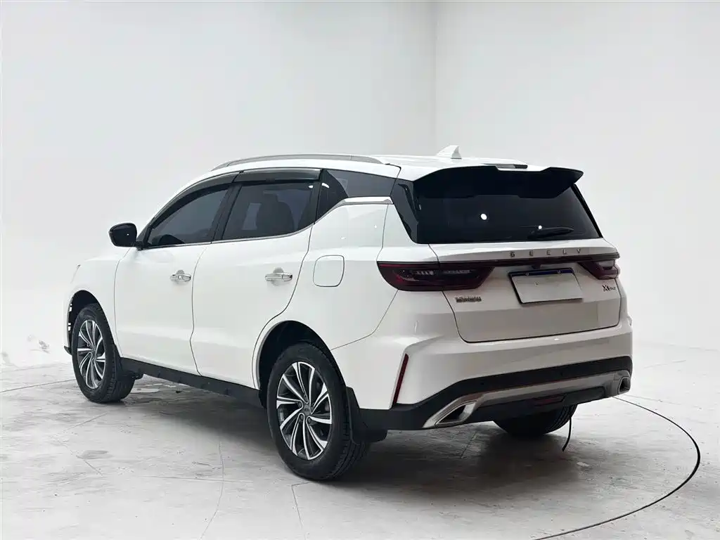 Geely Vision X6 2022 — фото 4