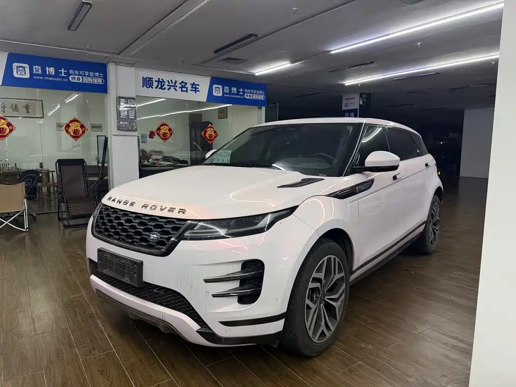 Land Rover Evoque 2023 — фото 1