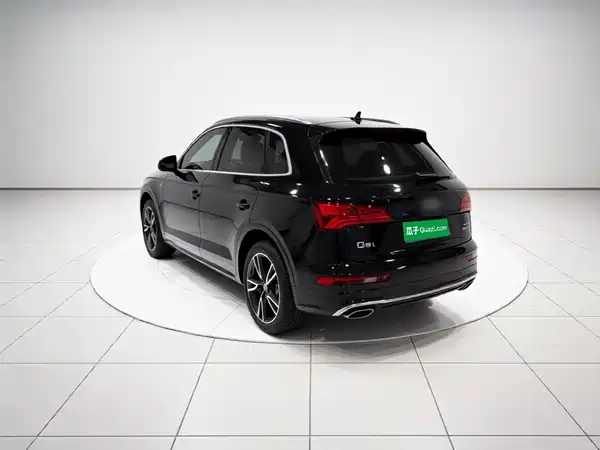 Audi Q5L 2021