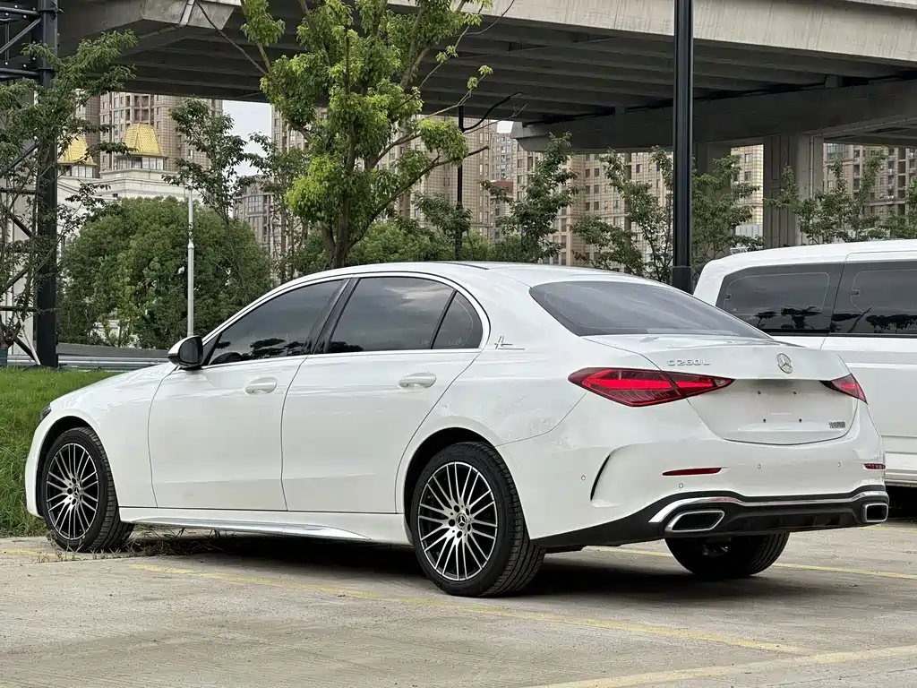 Mercedes-Benz C-Class 2023