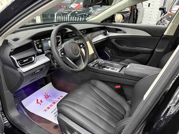 Hongqi H5 2026