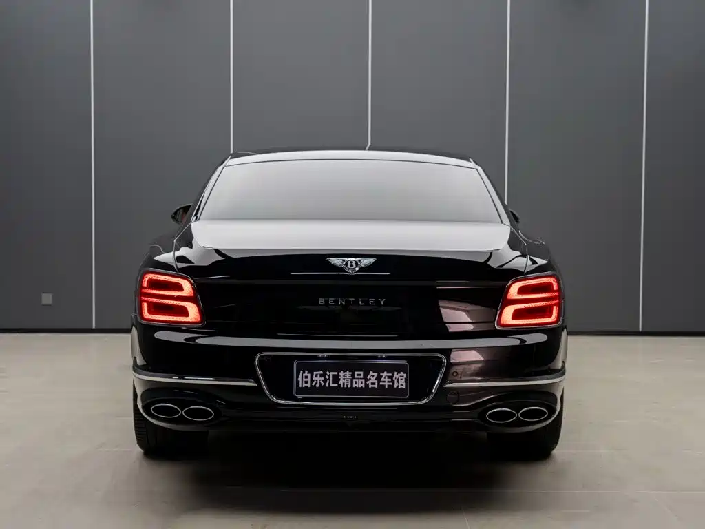 Bentley Flying Spur 2022 — фото 6