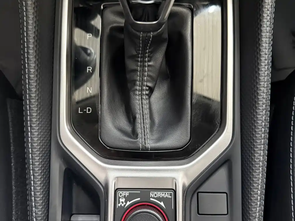 Subaru Forester 2022 — фото 18