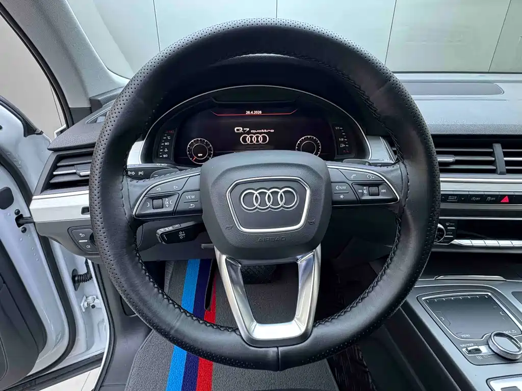 Audi Q7 2019 — фото 9