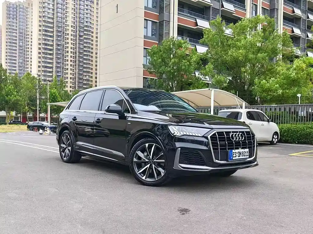 Audi Q7 2021 — фото 3