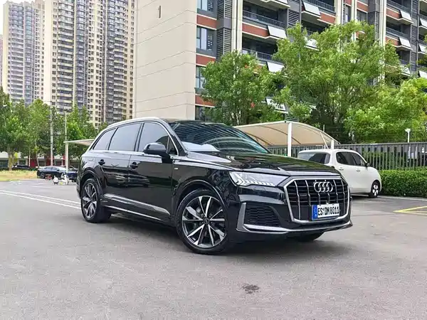 Audi Q7 2021