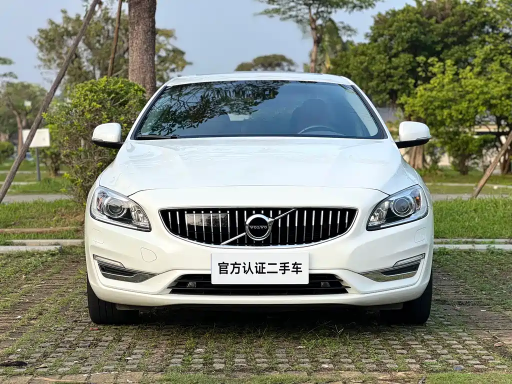 Volvo S60 2020 — фото 2