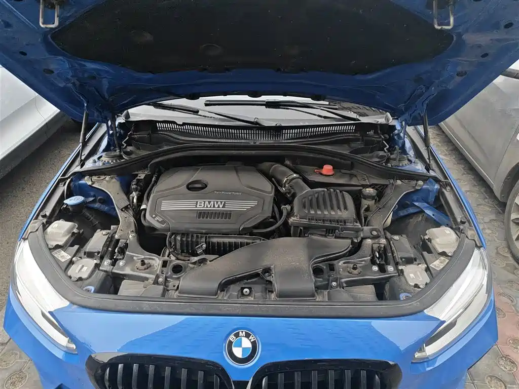 BMW 1 Series 2020 — фото 11