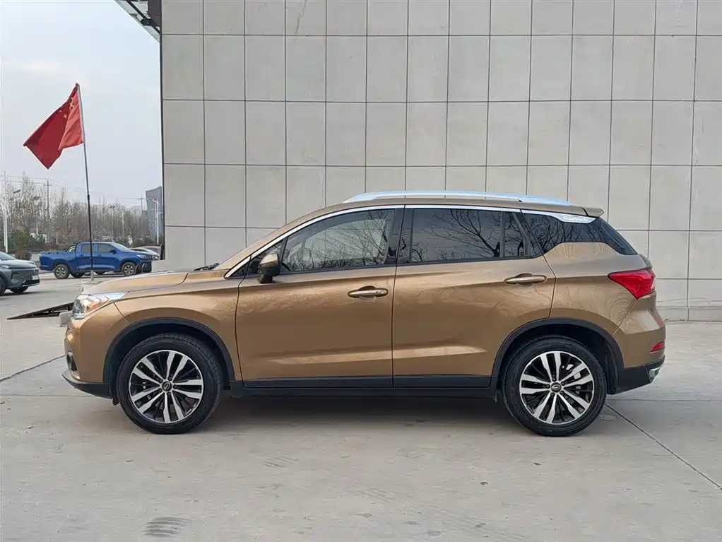 GAC Motor Trumpchi GS4 2016 — фото 16