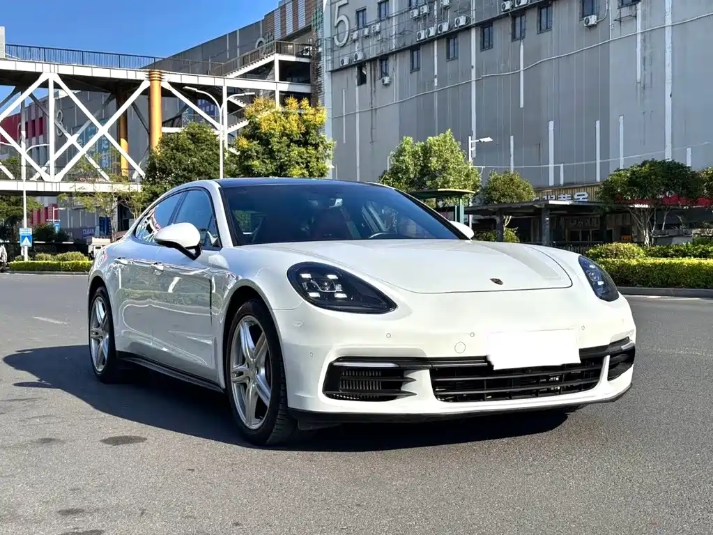 Porsche Panamera 2019 — фото 12