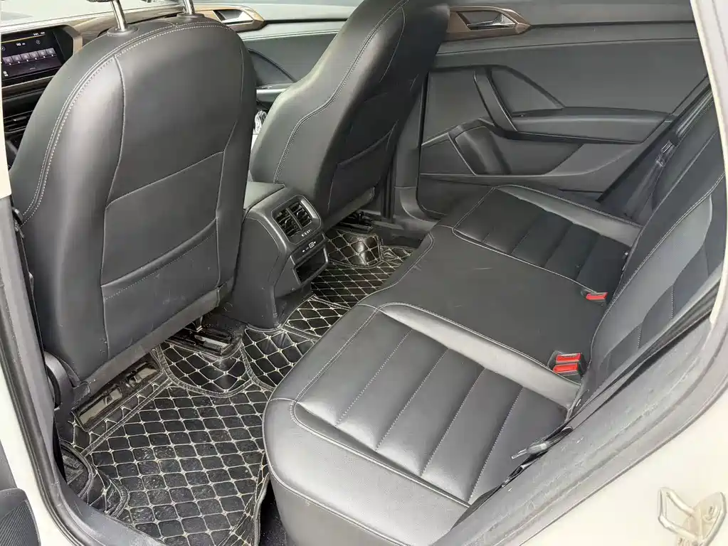 Volkswagen Tharu 2021
