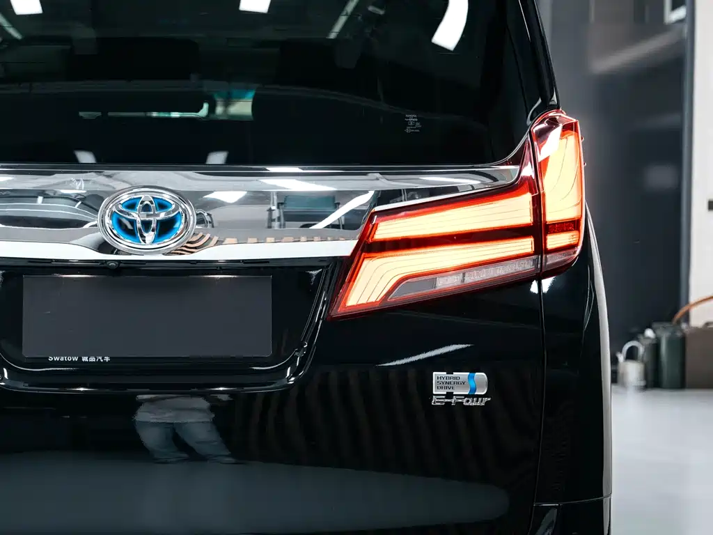 Toyota Alphard 2020 — фото 6