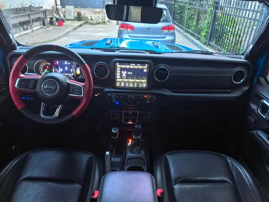 Jeep Wrangler PHEV 2022 — фото 9