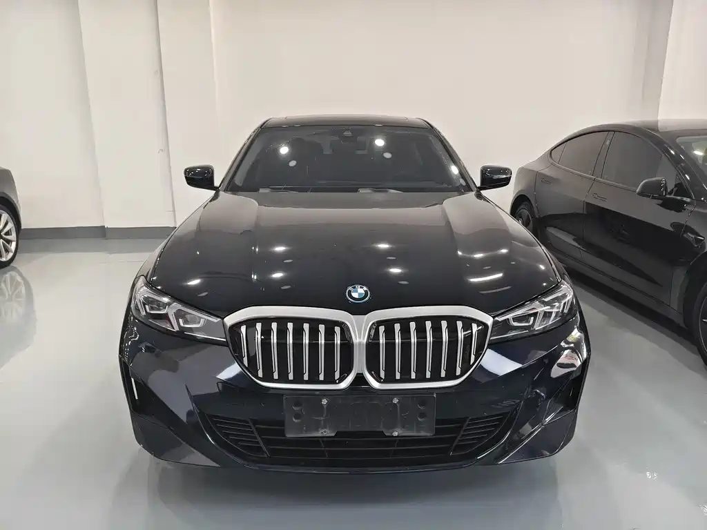 BMW i3 2024