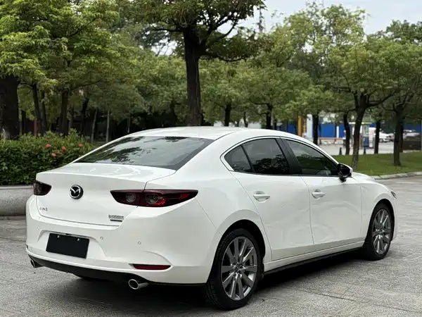 Mazda 3 Axela 2020