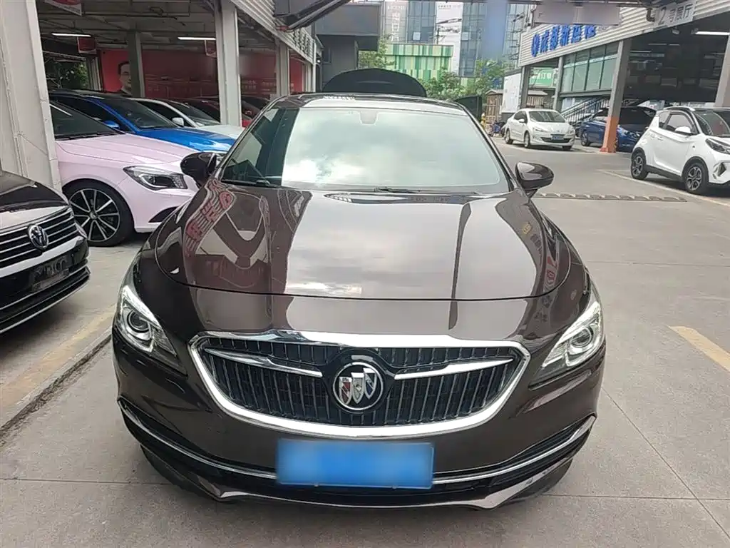 Buick LaCrosse 2017 — фото 3