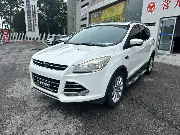 Ford Kuga 2016