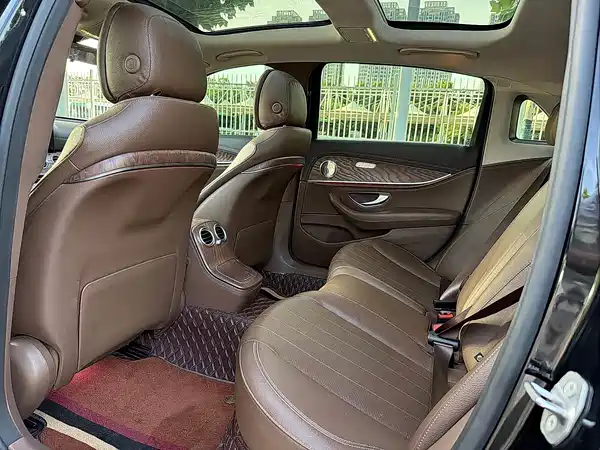 Mercedes-Benz E-Class 2021
