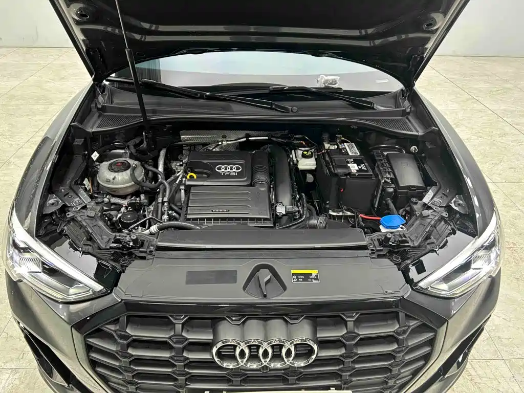 Audi Q3 2023 — фото 19