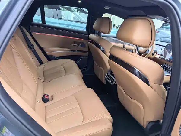 BYD Han L 2025