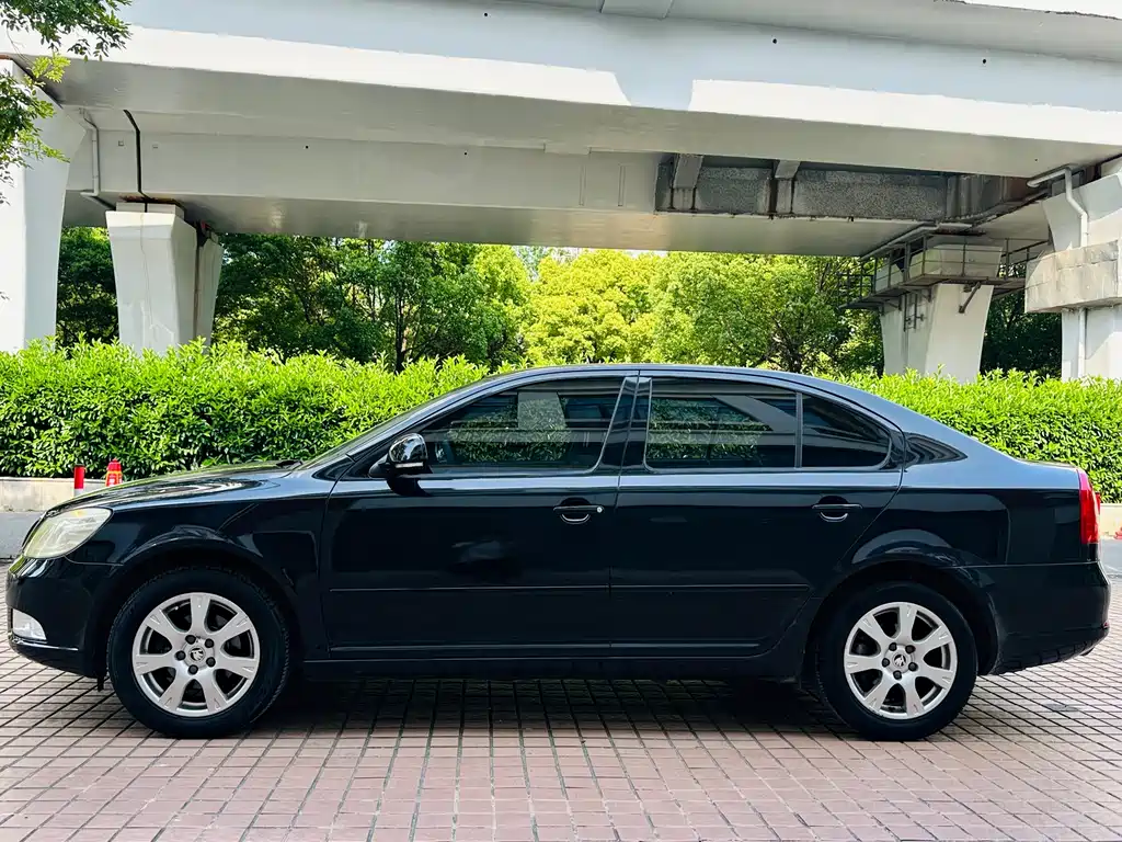 Skoda Octavia 2014 — фото 20
