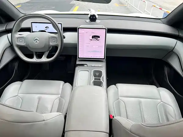 NIO ET5 2025