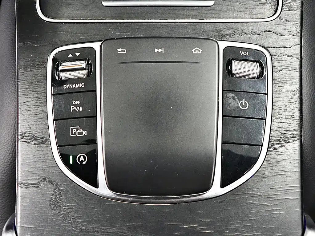 Mercedes-Benz C-Class 2019 — фото 17