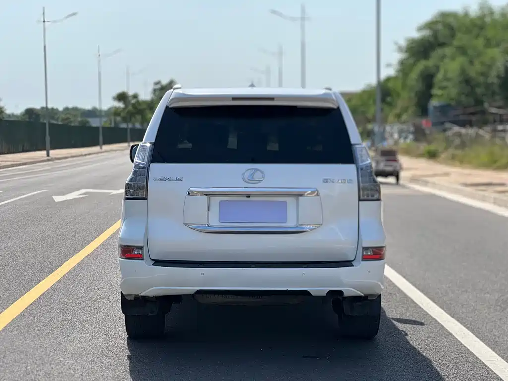 Lexus GX 2015 — фото 8