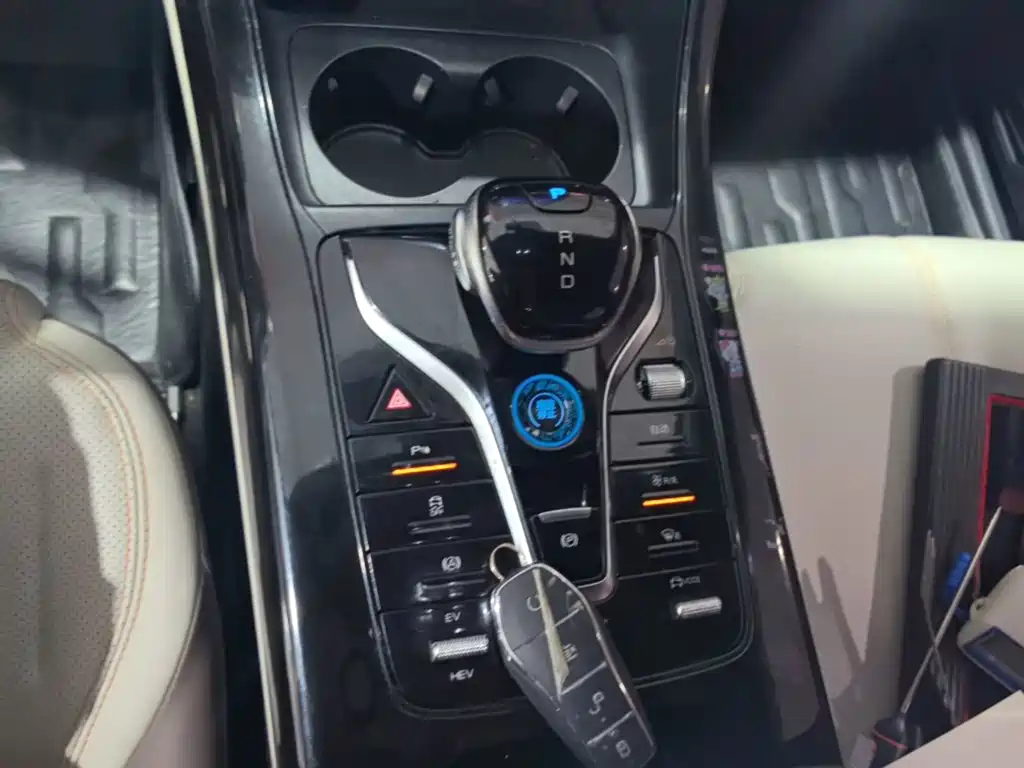 BYD Qin PLUS 2023 — фото 14