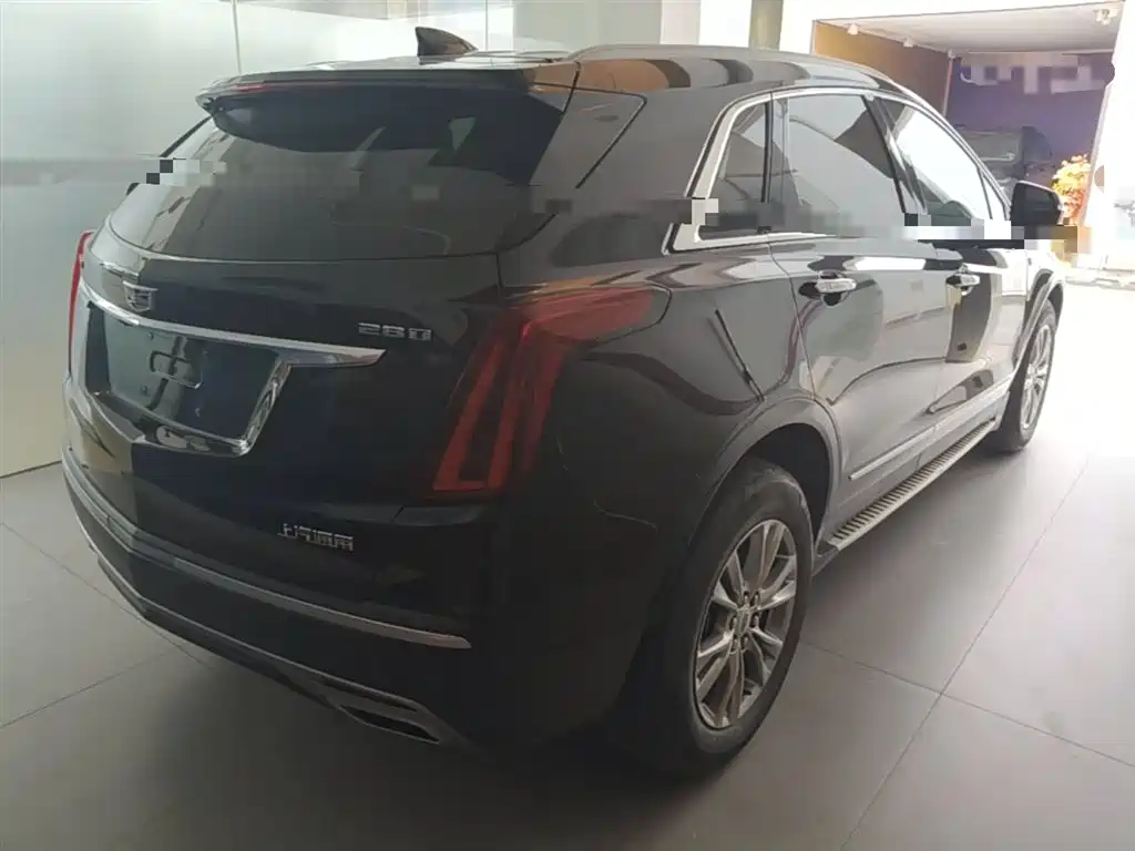 Cadillac XT5 2020 — фото 12