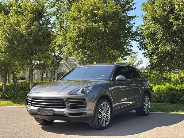 Porsche Cayenne 2021
