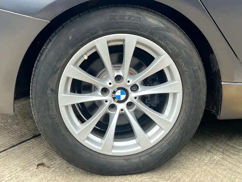 BMW 3 Series GT 2014 — фото 17