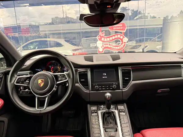 Porsche Macan 2018