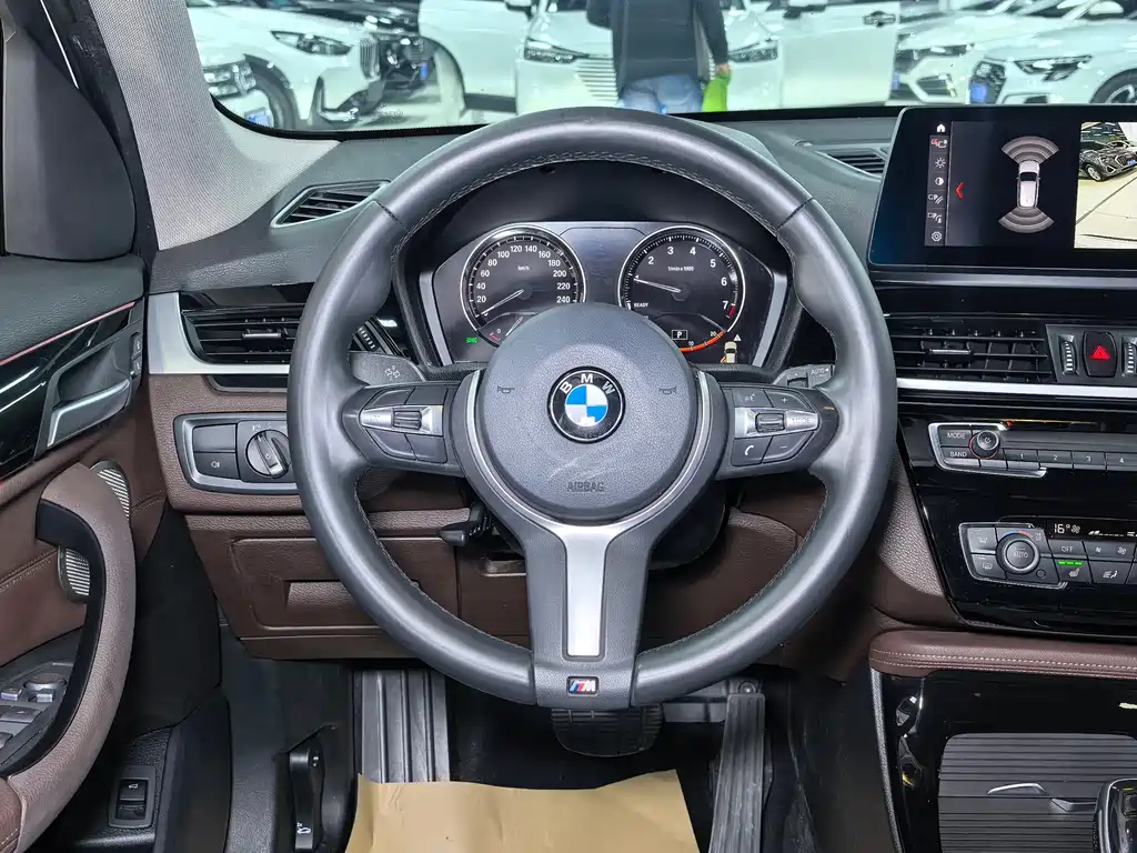 BMW X1 2022 — фото 11